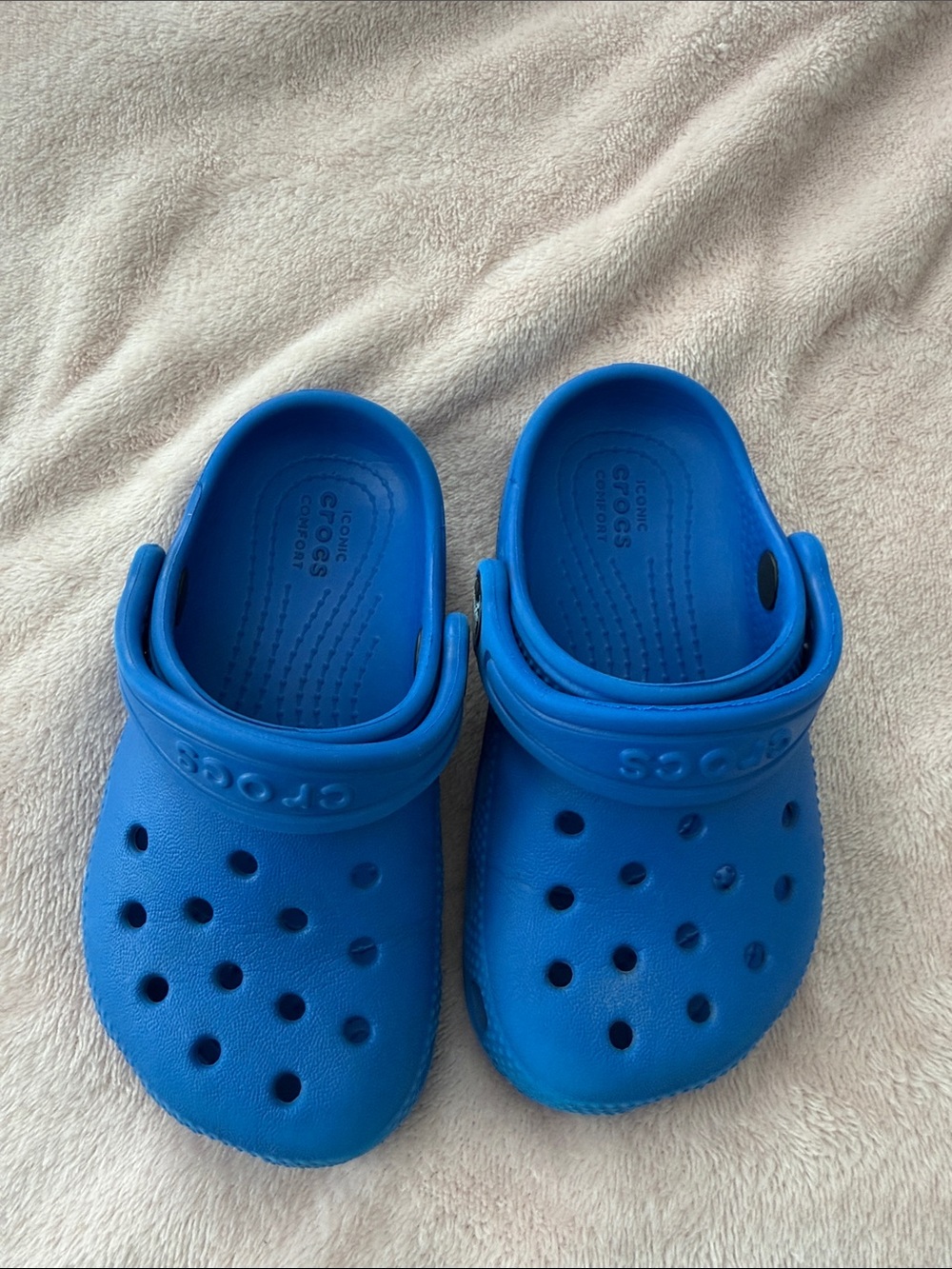 CROCS Kids Classic Clog in Bright Blue